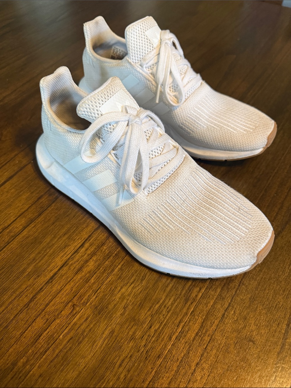 Adidas Men’s swift Run running shoes size 9